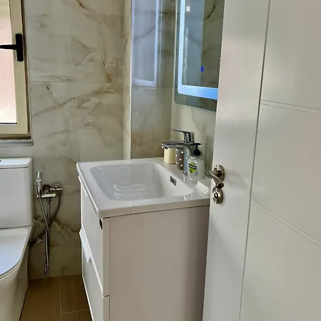 Xhomlliku ティラナ